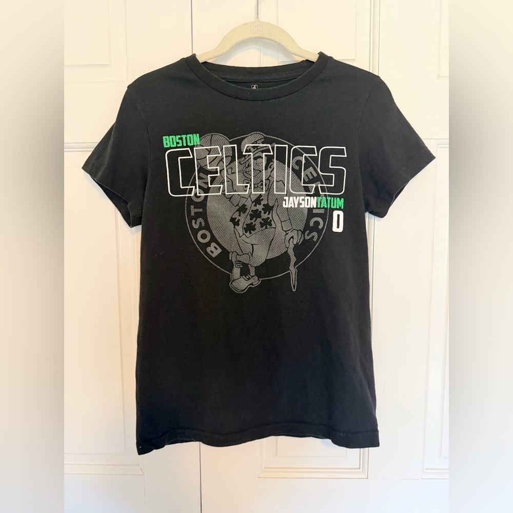 Boston Celtics Jayson Tatum Graphic T Shirt Women's Small Black NBA Tee
